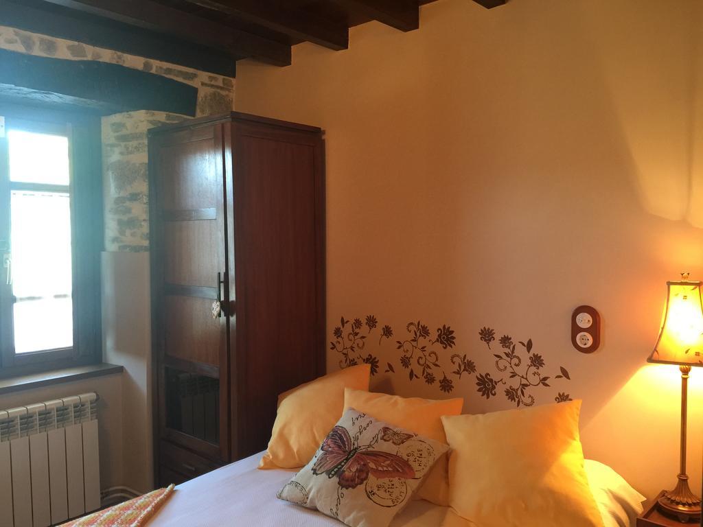 Os Tres Teixos Guest House San Acisclo Exterior foto