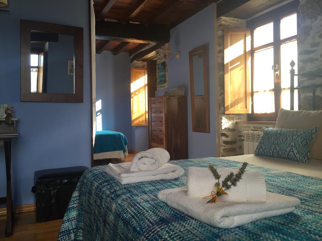 Os Tres Teixos Guest House San Acisclo Exterior foto