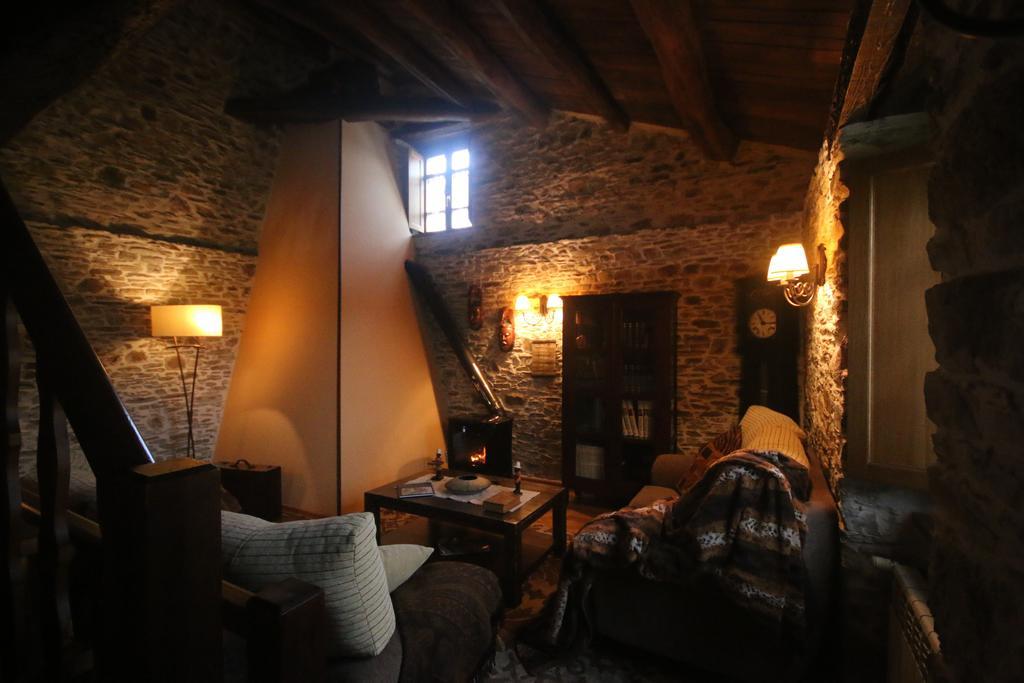 Os Tres Teixos Guest House San Acisclo Exterior foto