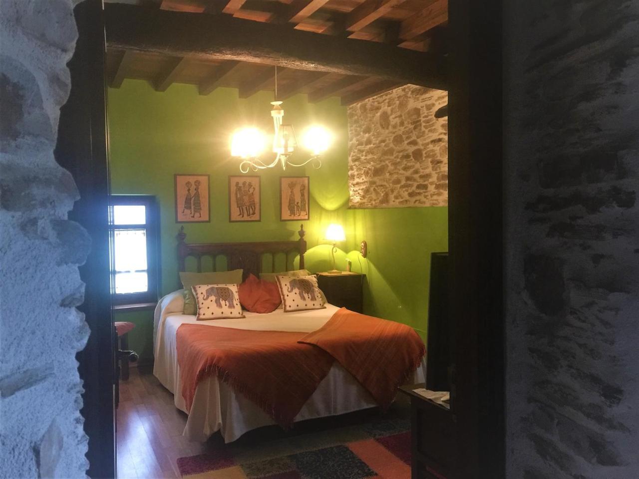 Os Tres Teixos Guest House San Acisclo Exterior foto